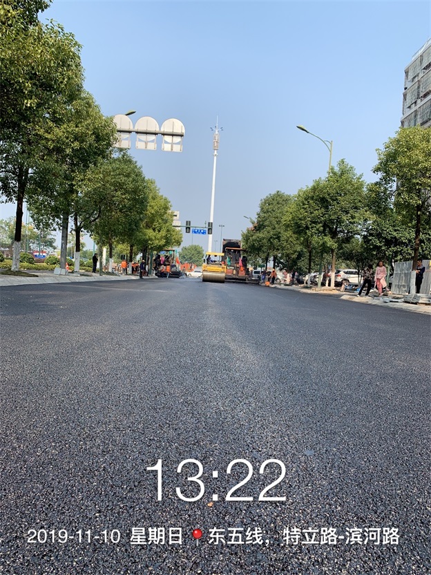 长沙太空金路桥材料有限公司,双钢轮压路机,福格勒沥青摊铺机,AC系列,AF系列,SBS系列